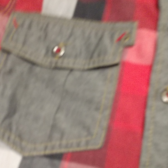 5 For 25.00/Boy's Coogi plaid shirt sz.8, NWOT - Picture 5 of 7